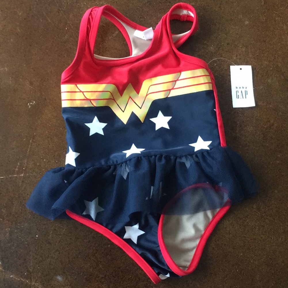 NWT! Beautiful Wonderwoman Swimsuit 18-24 by Gap